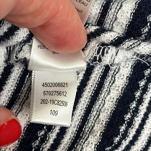 Chico’s Hummingbird Stripe Scoop-Neck long sleeve top - Picture 7 of 15